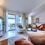Diana By Interhome *